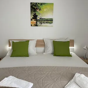 Relaxing Bucharest Airport Residences & Therme-self Check-in Otopeni