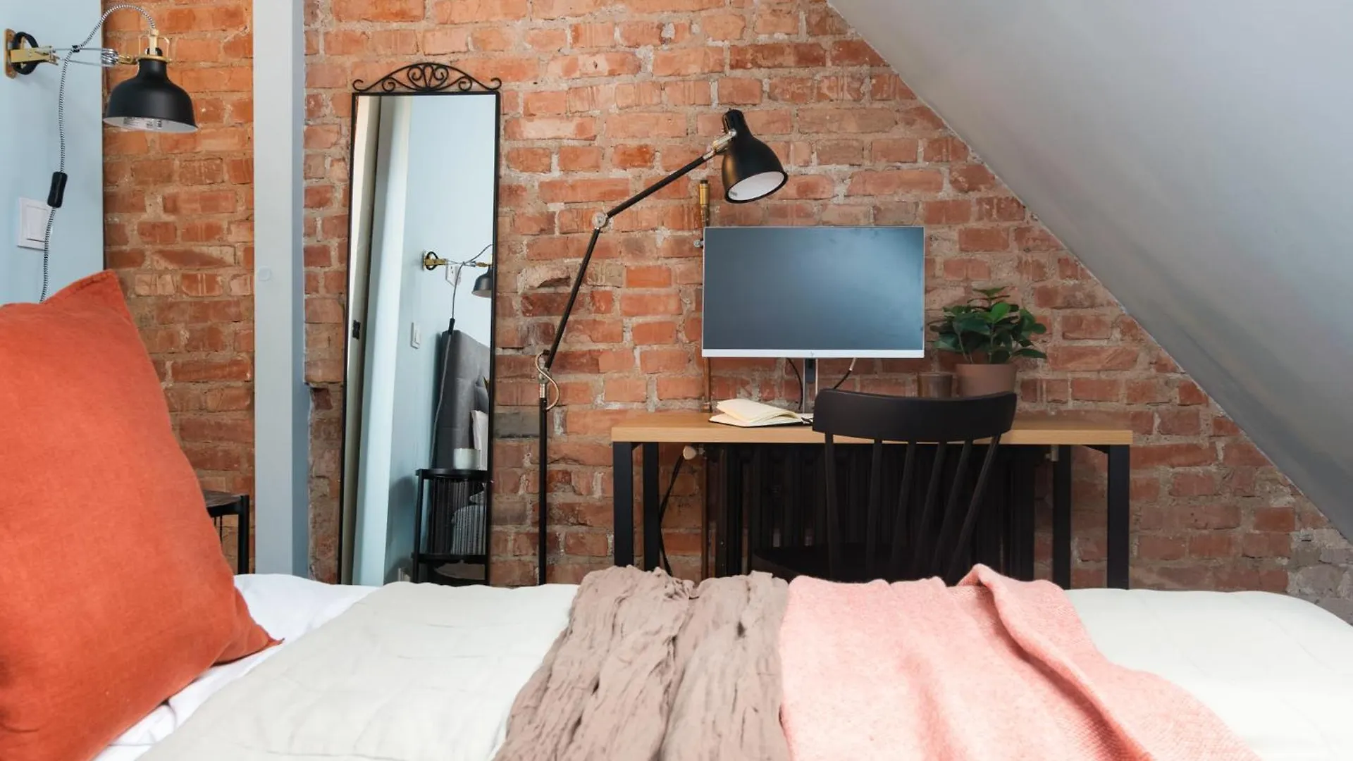 AmberSuites - Loftowy Apartament w sercu starego miasta Gdańsk 0*,  Polska